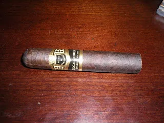Hoyo de Monterrey Excalibur Dark Knight