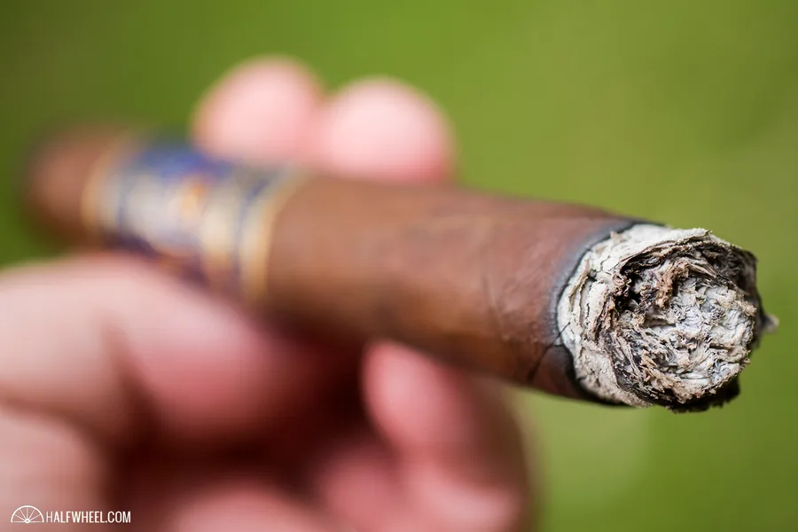 Serino Royale 20th Anniversary Maduro XX Sublime