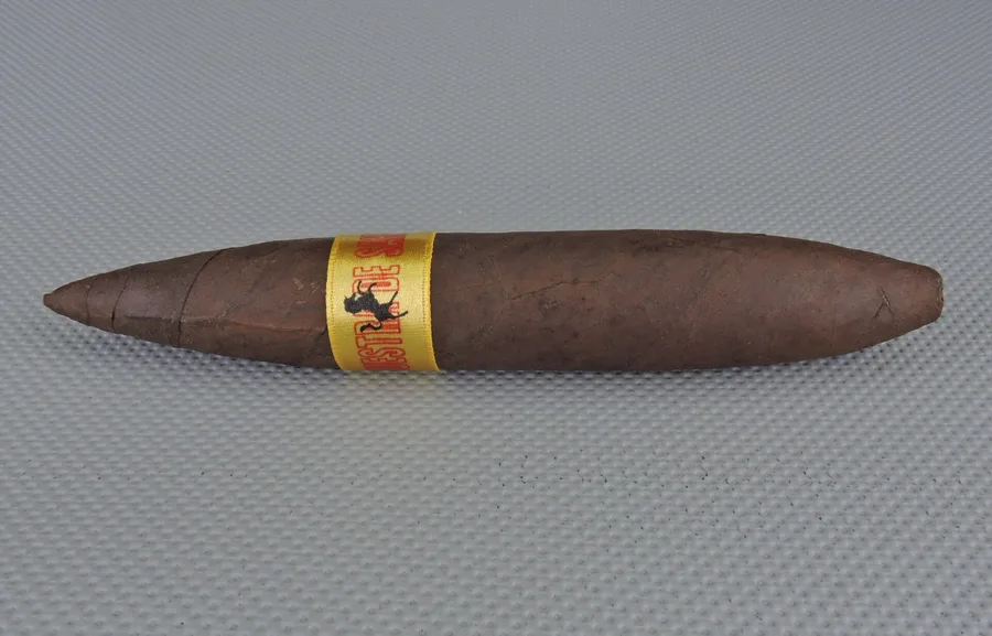 Dunbarton Tobacco & Trust Muestra de Saka Unicorn