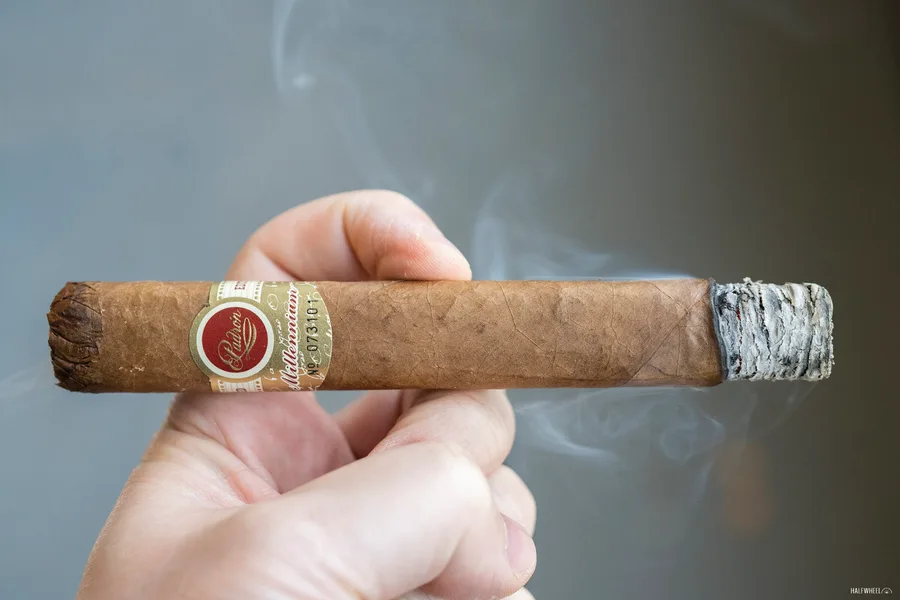 Padron Millennium Natural