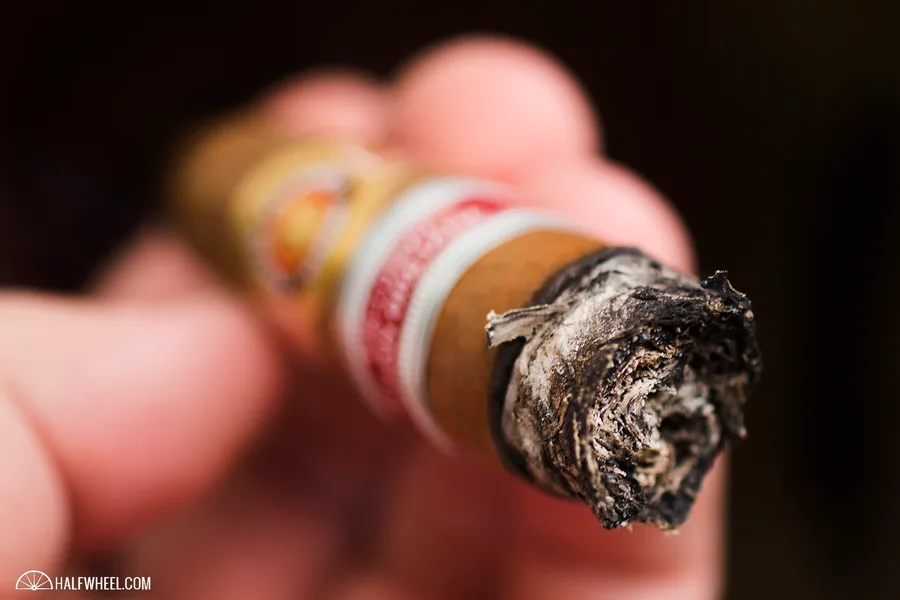 Ramón Allones Petit Belicoso Edición Regional Gran Bretaña (2012)