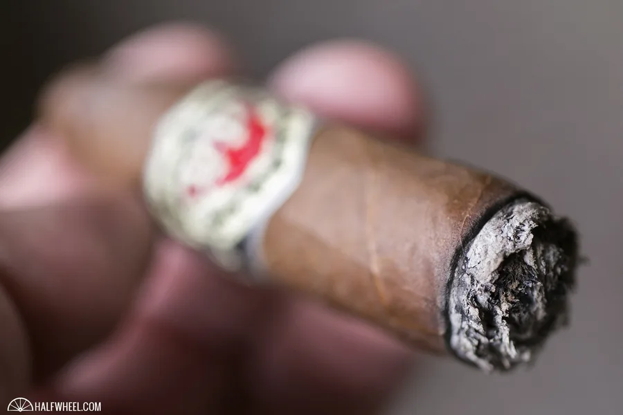 Viaje Exclusivo Leaded Double Edged Sword