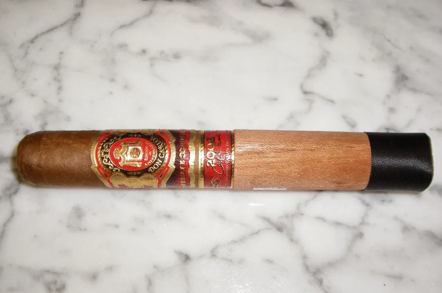Arturo Fuente Don Carlos Edición de Aniversario 2008