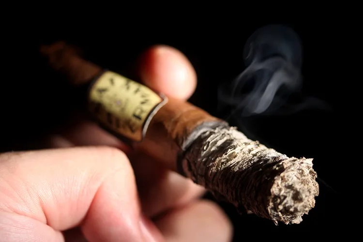 Nat Sherman Timeless Collection No. 16