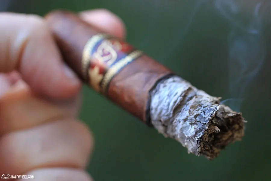 La Flor Dominicana Special Football Edition