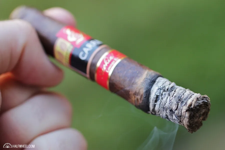 E.P. Carrillo Smokin' Joe's Limitada