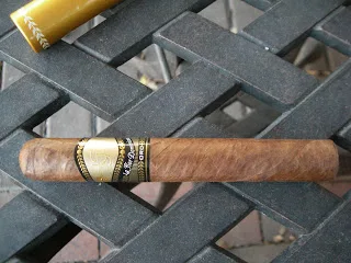 La Flor Dominicana Oro Natural