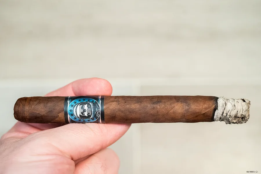 Black Works Studio Intergalactic Corona Larga