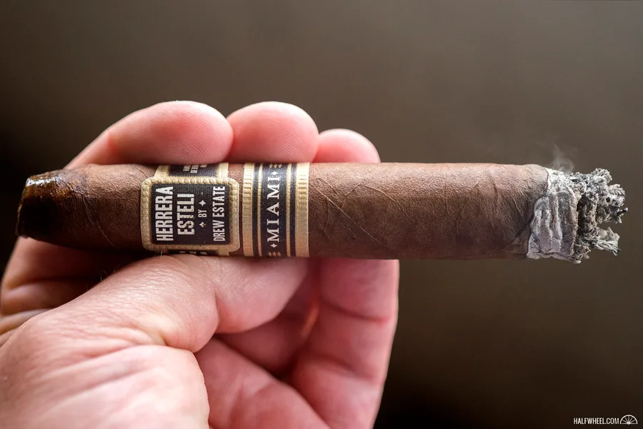 Herrera Estelí Miami Piramide Fino