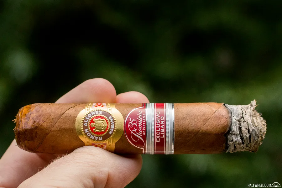 Ramón Allones Phoenicio 35 Edición Regional Libano (2015)