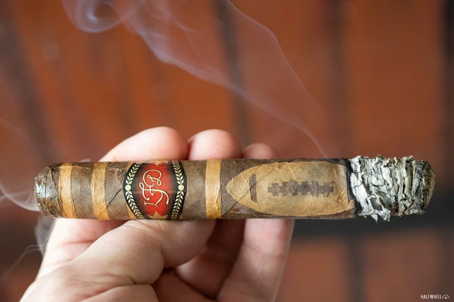 La Flor Dominicana Special Football Edition 2024