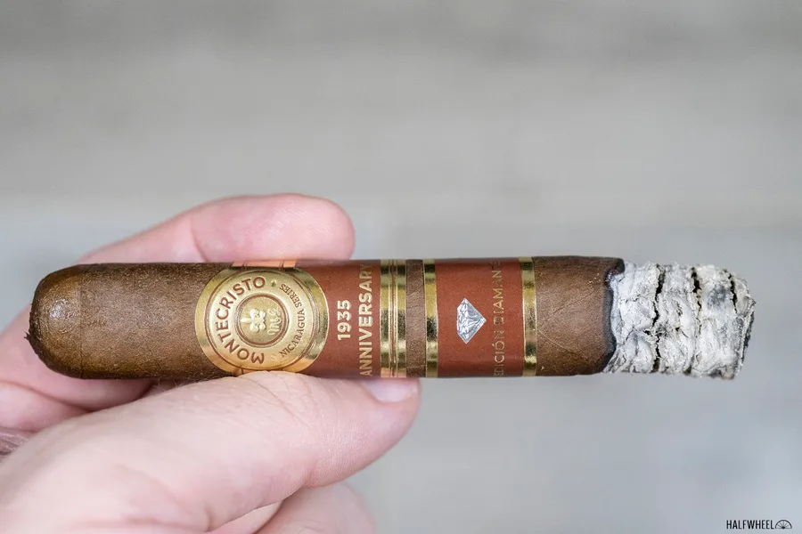 Montecristo 1935 Anniversary Edición Diamante