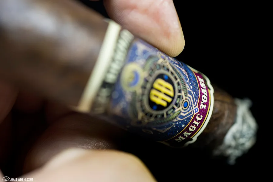 Alec Bradley Magic Toast