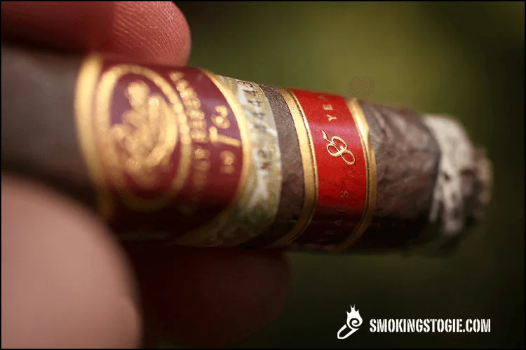 Padron Family Reserve No. 85 Maduro