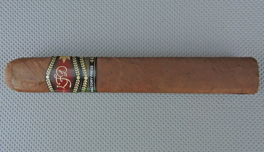 La Flor Dominicana Factory Press