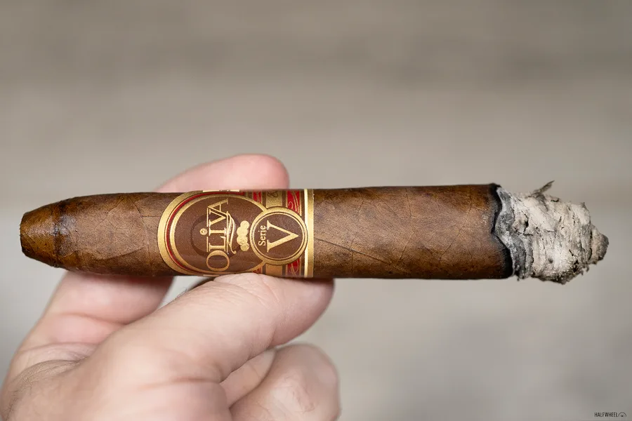 Oliva Serie V Figurado Box Pressed