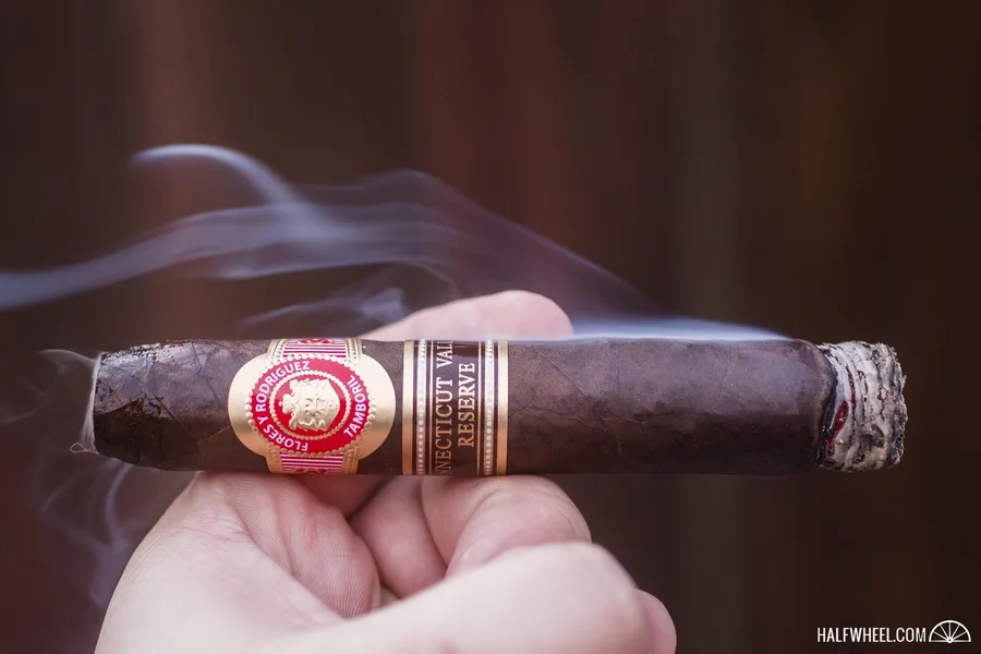 Flores y Rodriguez Connecticut Valley Reserve Belicoso