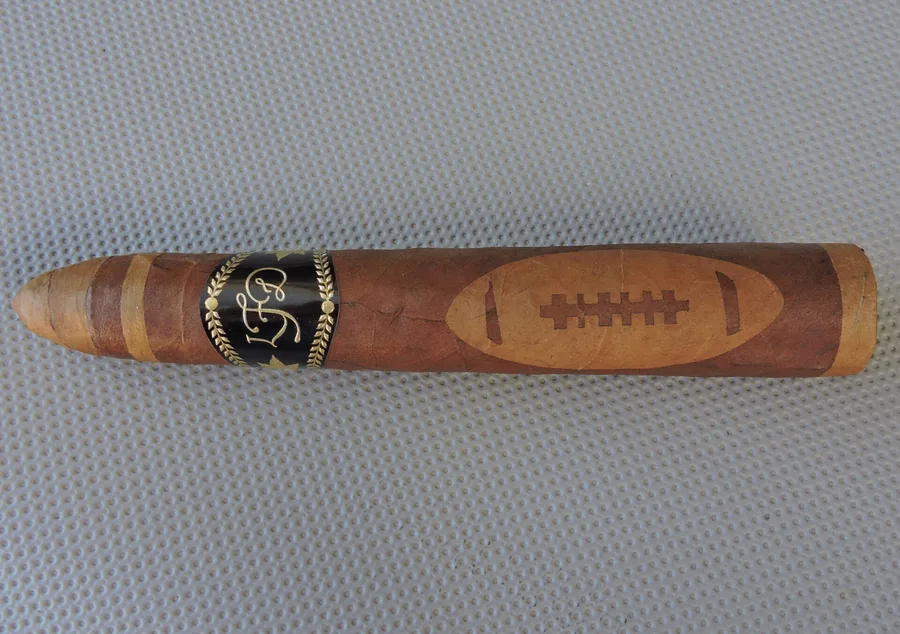 La Flor Dominicana Special Football Edition 2018