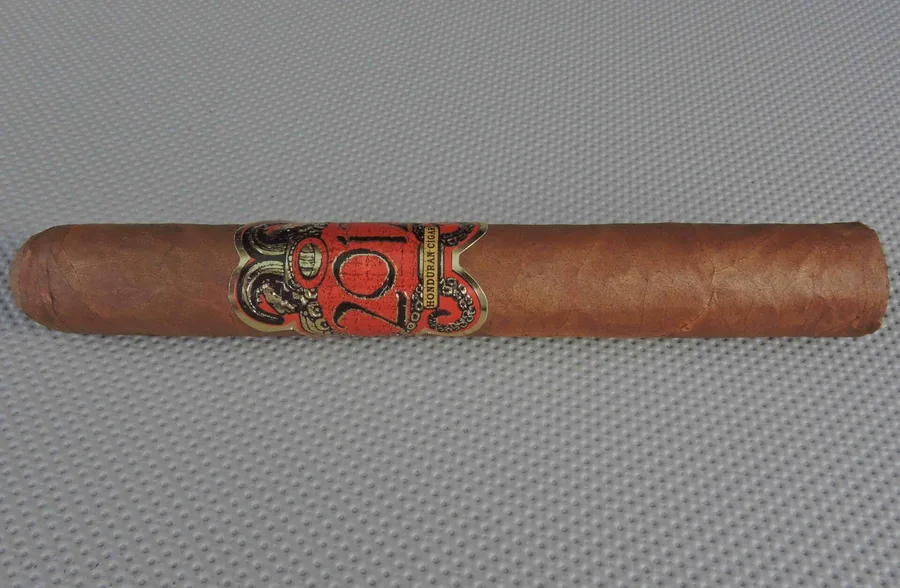 Oscar Reserva Original by Oscar Valladares Tobacco & Co 2012