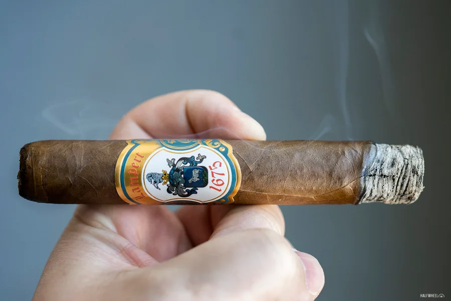 Lampert 1675 Edición AZUL