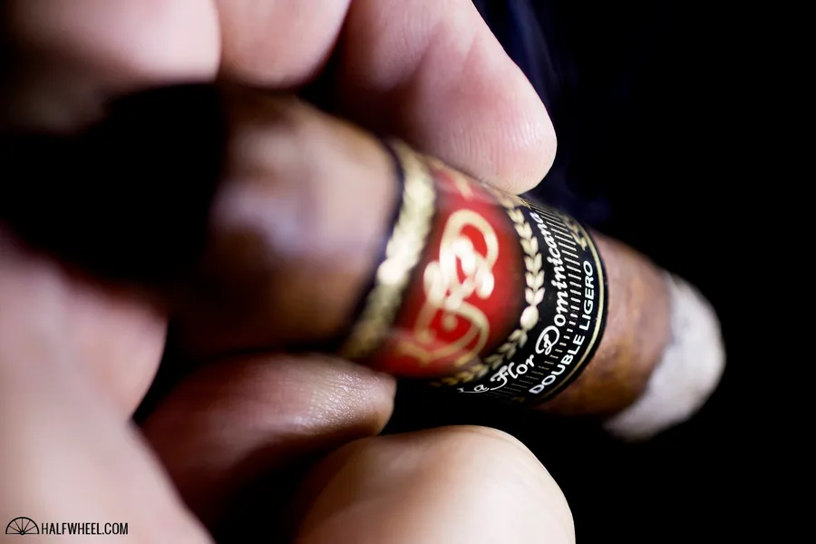 La Flor Dominicana Double Ligero Firecracker