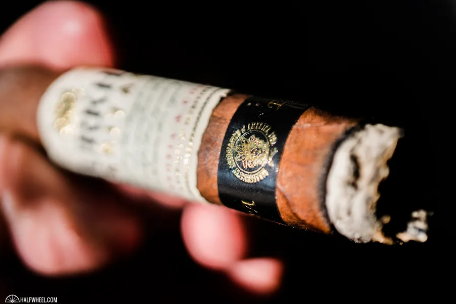Gurkha Heritage Rosado Toro