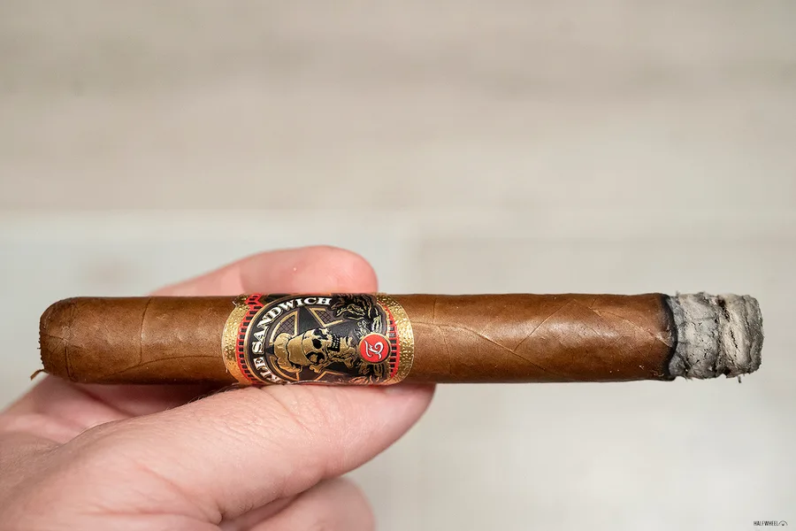 Knuckle Sandwich Habano Corona Gorda R