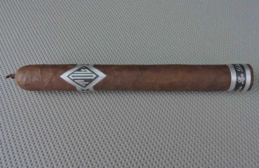 Dunbarton Tobacco & Trust Todos Las Dias Thick Lonsdale Mas Fuerte