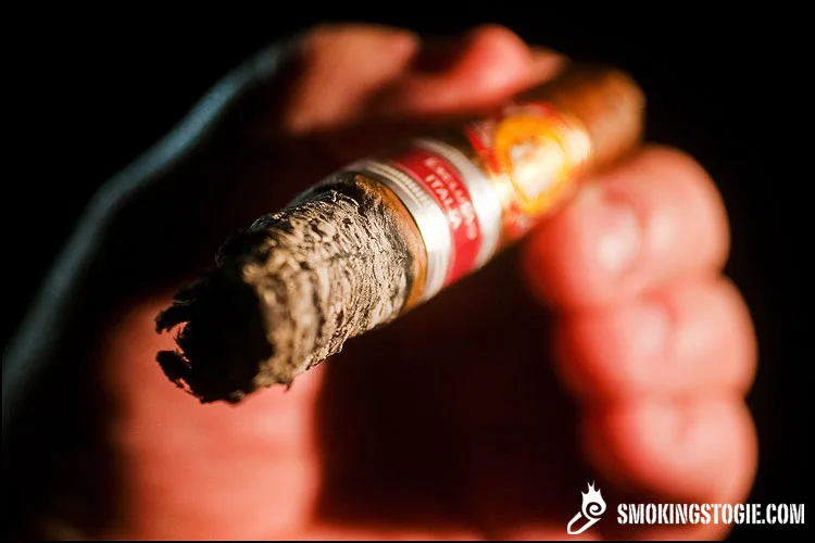 El Rey Del Mundo Especiales Piramide Edición Regional Italia (2008)