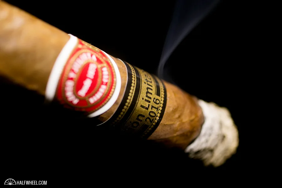 Romeo y Julieta Capuletos Edición Limitada (2016)