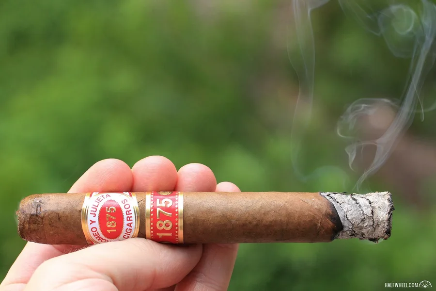 1875 Romeo y Julieta Tres