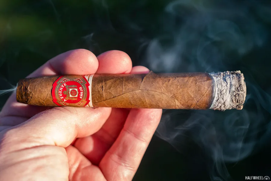 Arturo Fuente Añejo Reserva Xtra Viejo Limitada No. 77 "Sand Shark"
